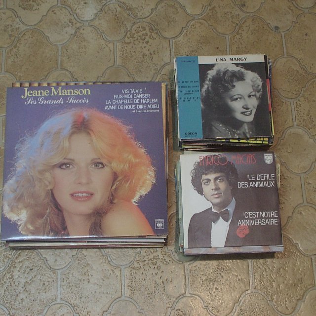 1 lot de 82 disques 33 et 45 tours