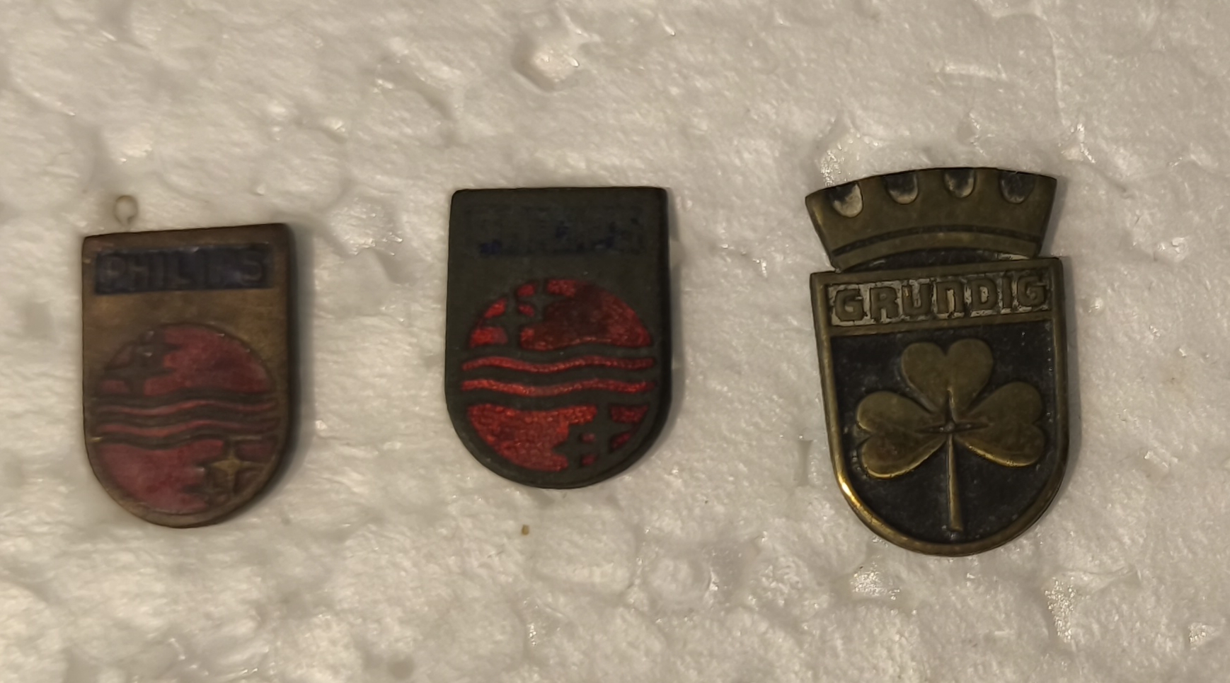 3 logos de postes radio