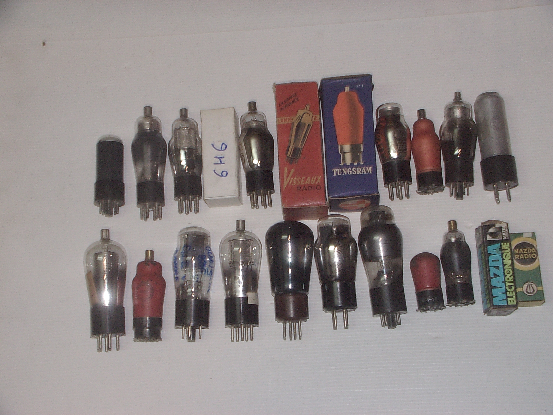 1 lot C de 20 tubes