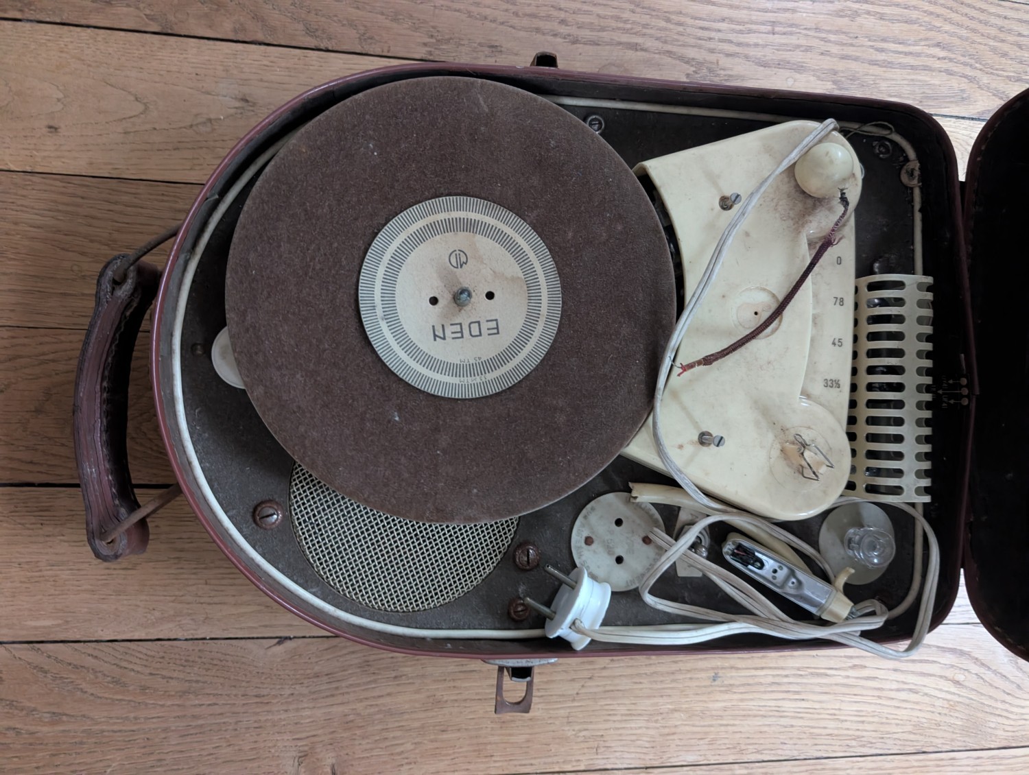 Electrophone valisette EDEN