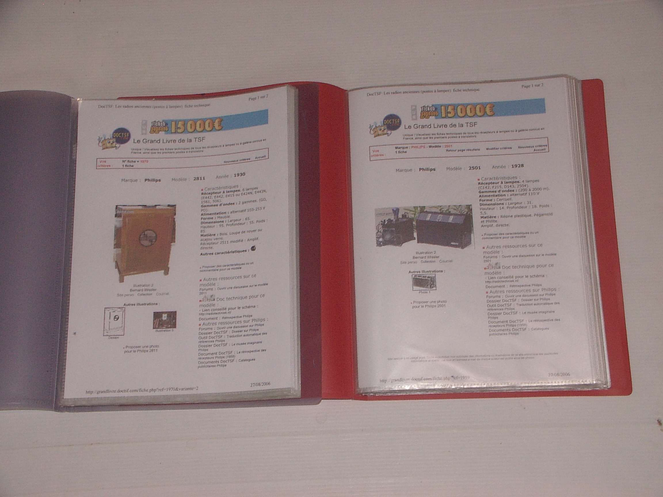 2 classeurs de Schémas docs en photocopies de TSF Philips  2501 à 2820