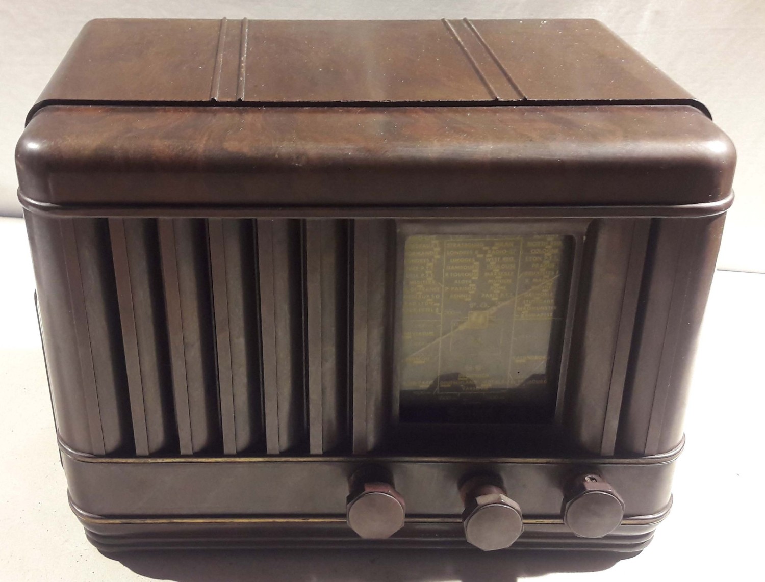 Je Donne quelques radios à tubes