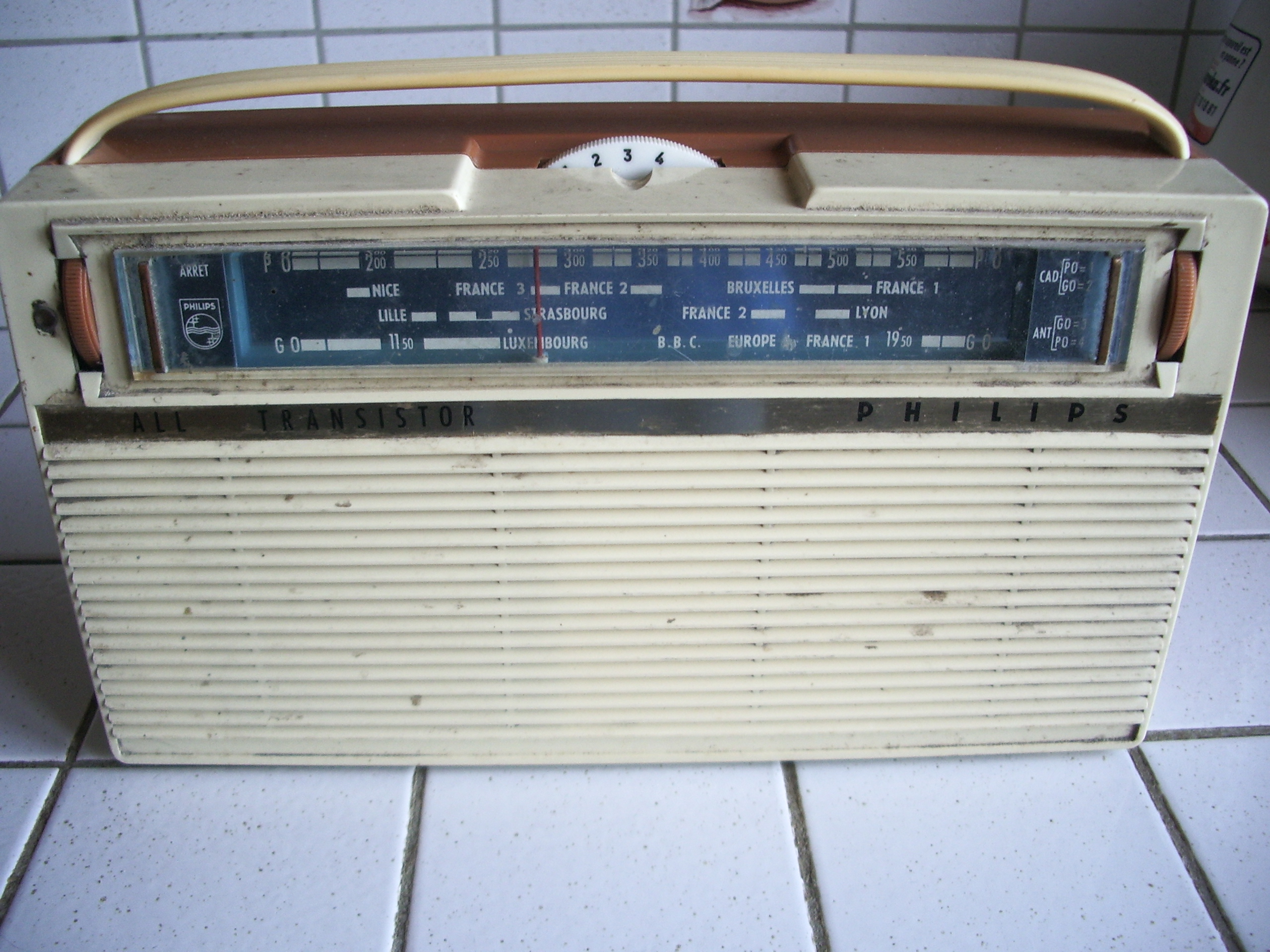 poste Philips a transistors pour pièces