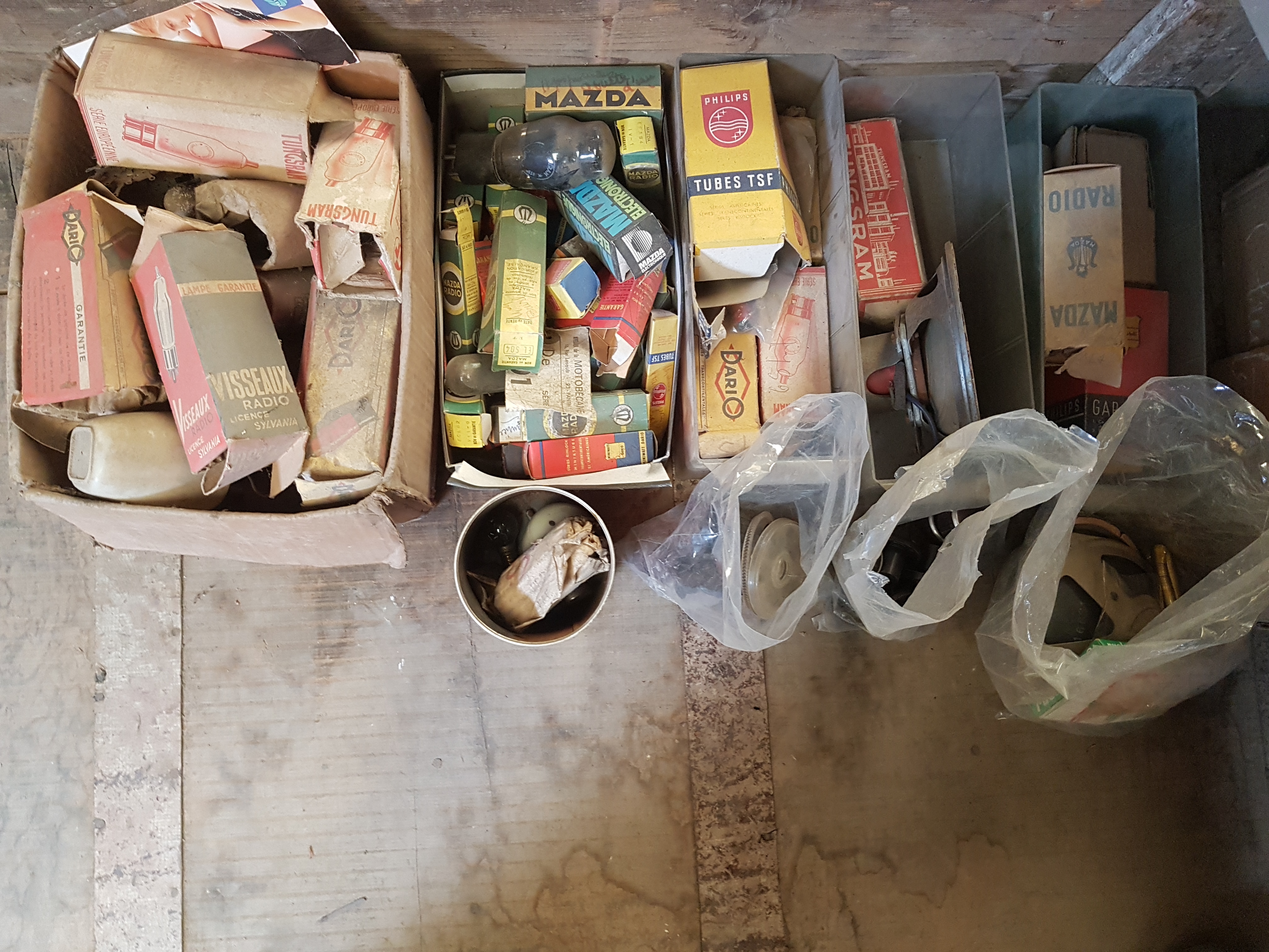 Lampes, tubes, composants pour Radio TSF des années 1950/60