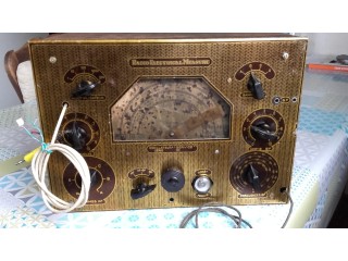Recherche documentation de l'Oscillateur "Service" de marque Radio-Electrical-Measure