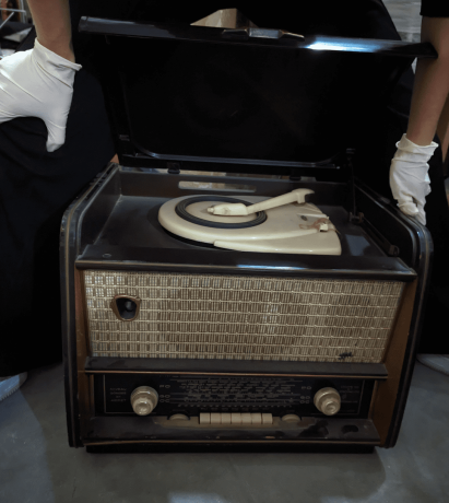 lot-de-17-postes-radio-vintage-tsf-tourne-disque-big-7