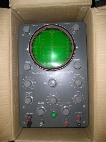 oscilloscope-heathkit-o12-en-etat-de-marche-big-0