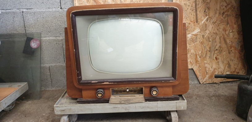 televiseur-vintage-arphone-big-1