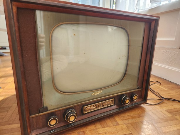 oceanic-tv-vintage-television-modele-empire-43-ambassadeur-54-date-de-1959-big-4