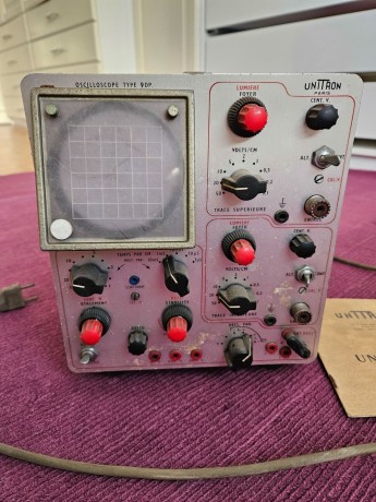 oscilloscope-vintage-unitron-paris-type-9dp-uniscope-appareil-de-mesure-electronique-avec-notice-big-0