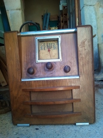 vend-lots-3-radios-50-big-3