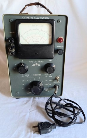 volmetre-electronique-type-a-204-n4745-ferisol-big-1